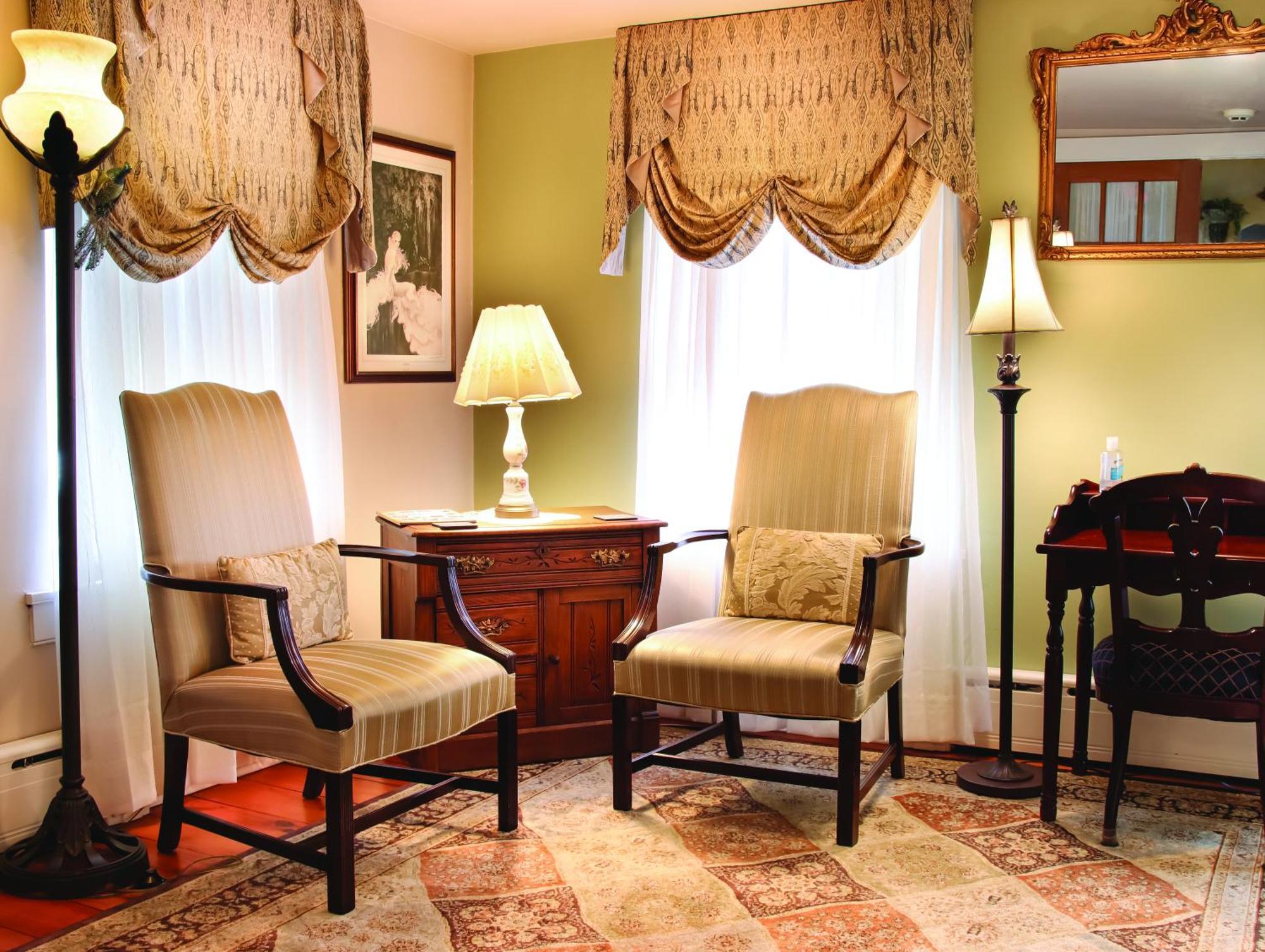 Ej Bowman House Bed & Breakfast Литиц Екстериор снимка